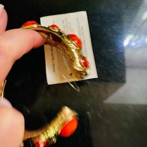 Amrita Singh Shelter Island  coral stones and etched brass bangle bracelet. NWT. - Picture 5 of 7